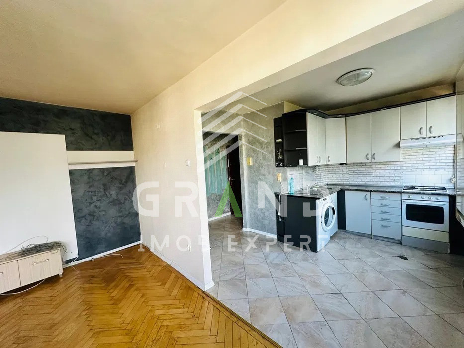 Apartament 3 camere, etaj intermediar, cartier Grigorescu