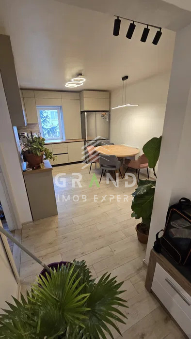 3 camere RENOVAT | 67 mp | 2 Balcoane | Piata Zorilor-Mobilat si utilat