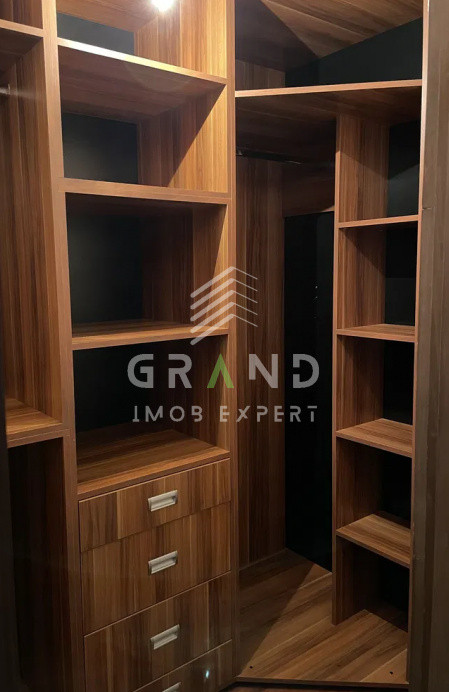 Apartament in Vila | 3 Camere | 2 Bai | Parcare | 85 MP | Buna ziua
