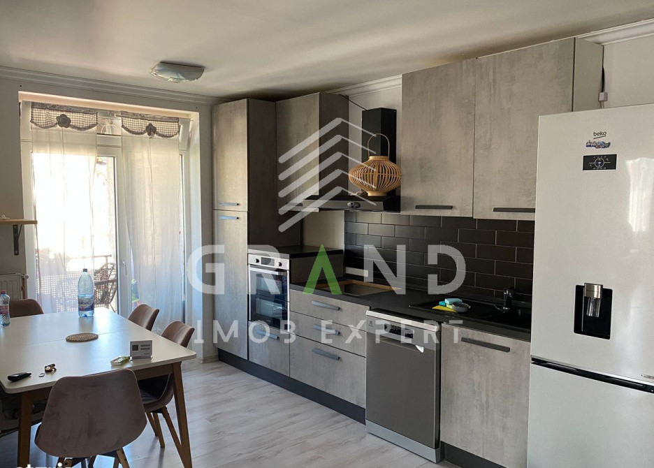 Apartament 3 camere | 2 Balcoane | Parcare | Florești–Zona Tineretului
