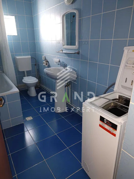 Casa individuală de închiriat | 3 camere | Curte | Terasă | Garaj | Gazon | Jucu