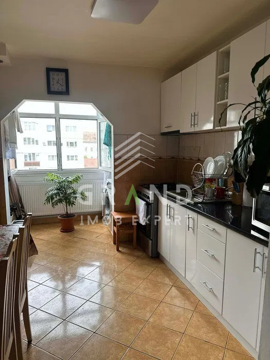 Apartament 2 camere, etaj intermediar, Mărăști