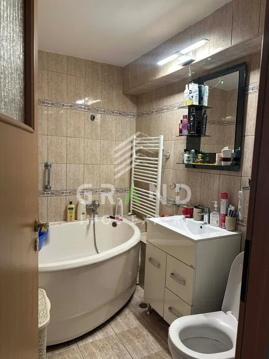 Apartament 2 camere, etaj intermediar, Mărăști