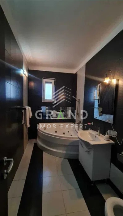 Apartament 2 camere, tip penthouse, cartier Europa