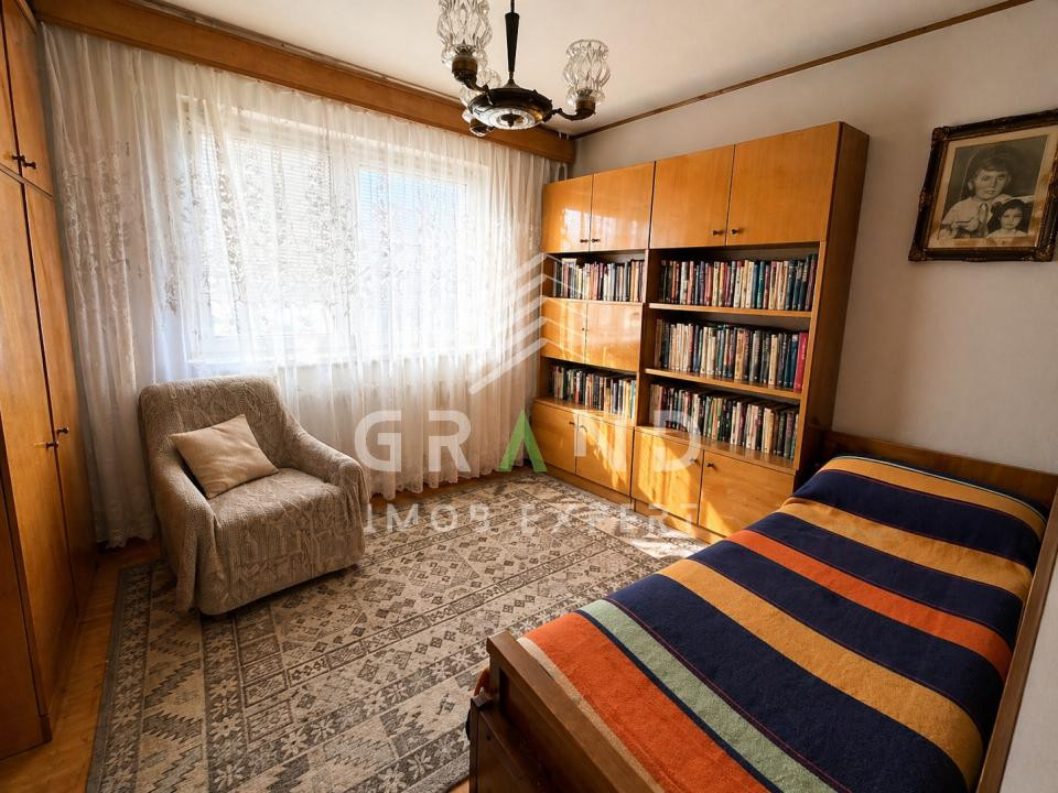 2 camere decomandate | Zonă BIG Mănăștur | Balcon & pivniță | Etaj intermediar