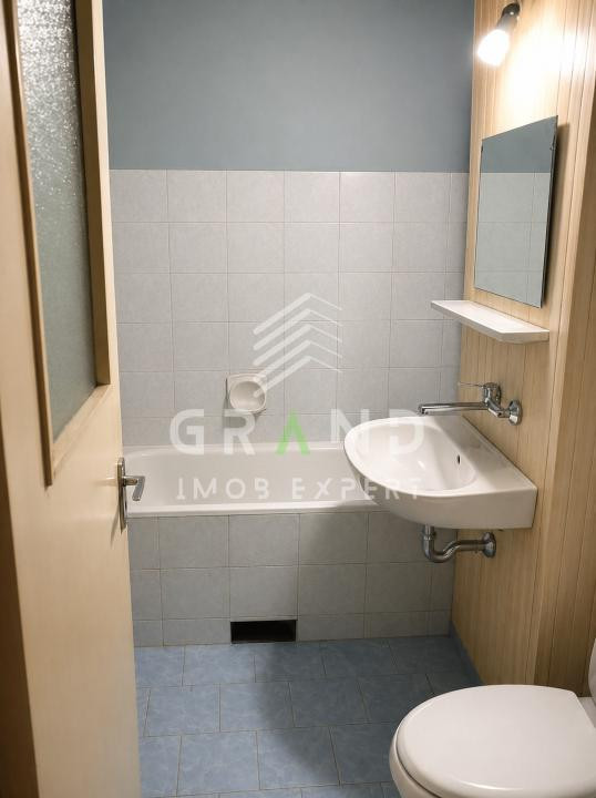 2 camere decomandate | Zonă BIG Mănăștur | Balcon & pivniță | Etaj intermediar