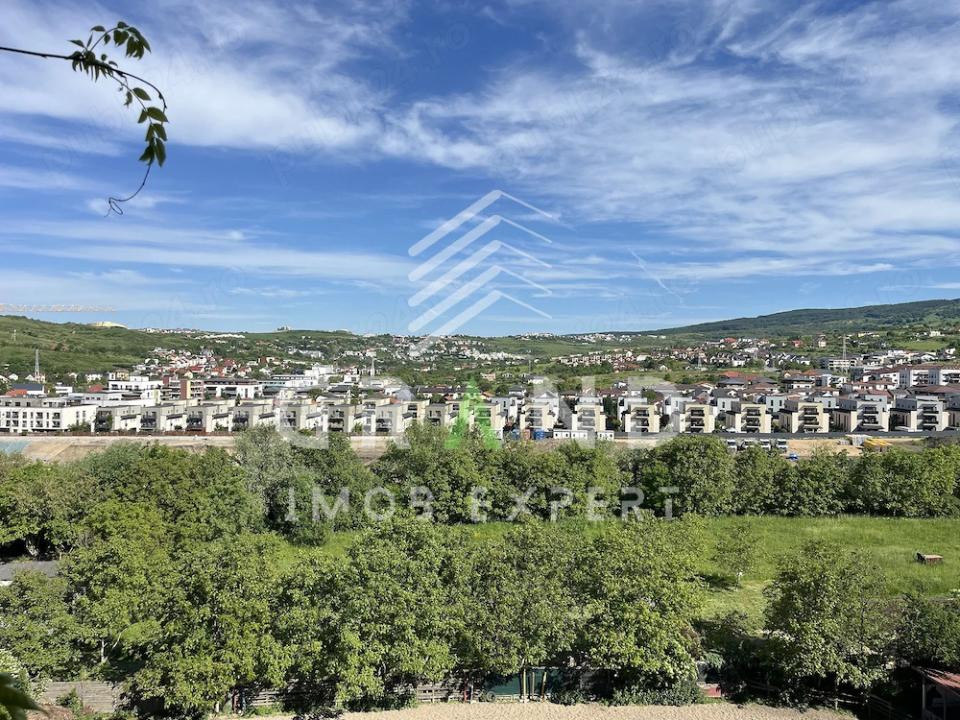 Oportunitate in Borhanci: 3 Camere | Parcare Subterana | Balcon | 56 MP