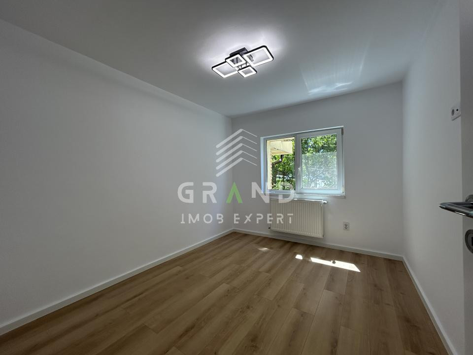 Apartament 3 camere de vanzare, 2 bai , Zorilor 