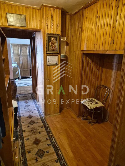 Apartament 3 camere, zona McDonalds, Minerva