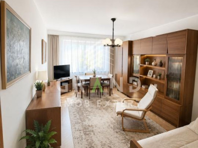 Apartament 3 camere, zona McDonalds, Minerva