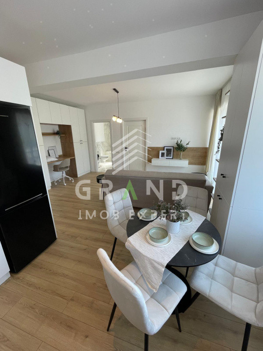 Apartament 2 camere | Semidecomandat | Parcare | Floresti 