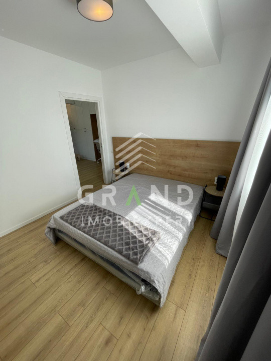 Apartament 2 camere | Semidecomandat | Parcare | Floresti 