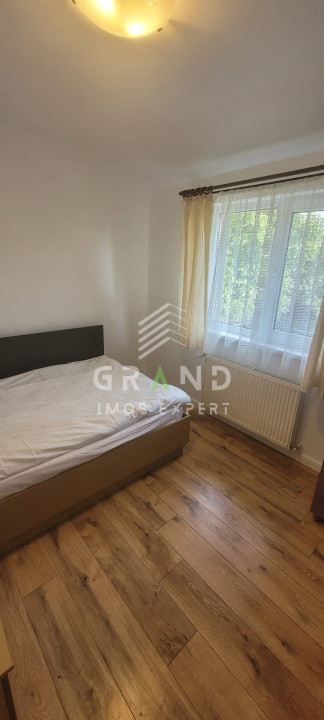 Casă tip duplex spre închiriere în Iris | 4 camere | Garaj+parcare /Zonă de case