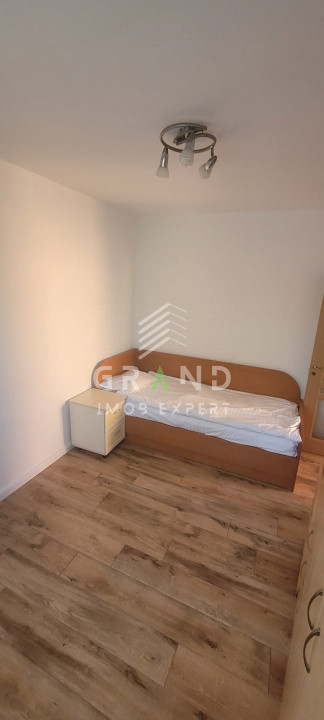 Casă tip duplex spre închiriere în Iris | 4 camere | Garaj+parcare /Zonă de case