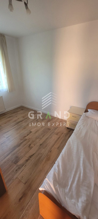 Casă tip duplex spre închiriere în Iris | 4 camere | Garaj+parcare /Zonă de case