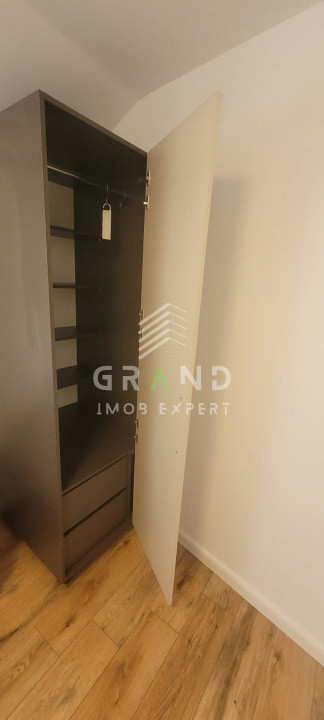 Casă tip duplex spre închiriere în Iris | 4 camere | Garaj+parcare /Zonă de case