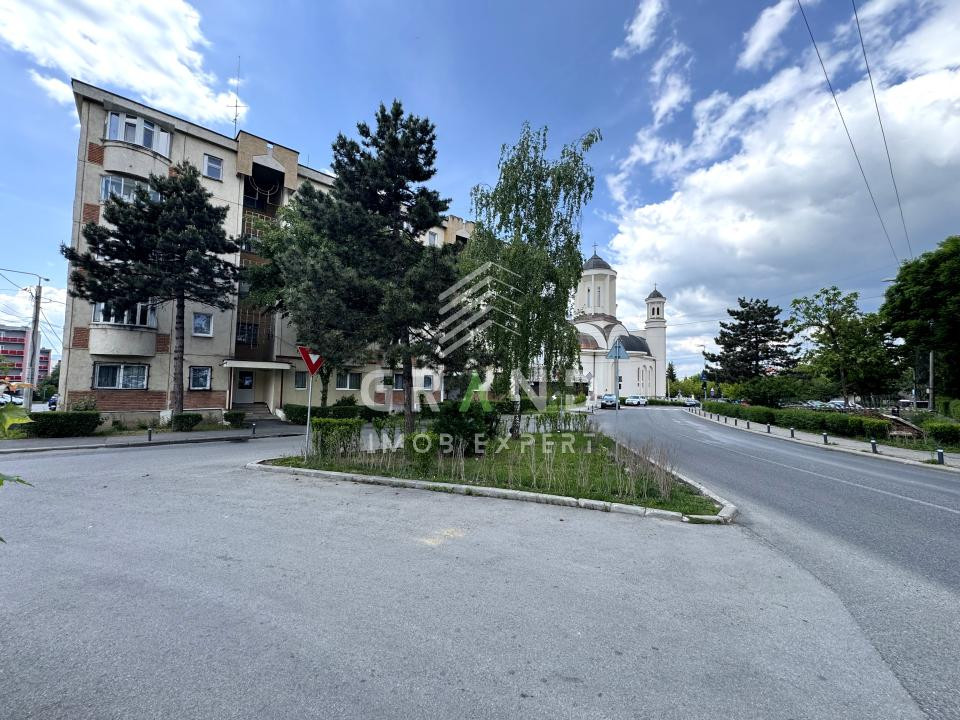 Garsonieră modernă cu balcon închis | Locație excelentă în Zorilor | UMF