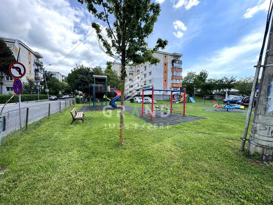 Garsonieră modernă cu balcon închis | Locație excelentă în Zorilor | UMF