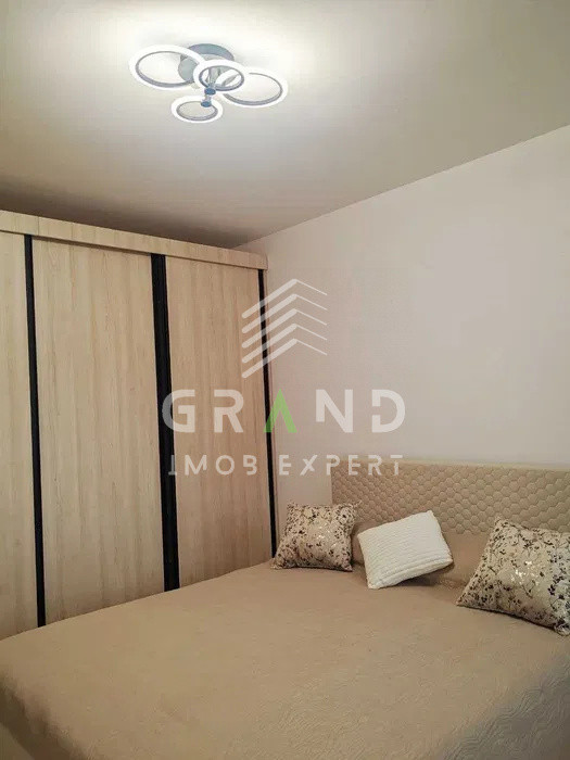 Oportunitate : Apartament 2 Camere | Balcon | Parcare | 60 MP | Floresti
