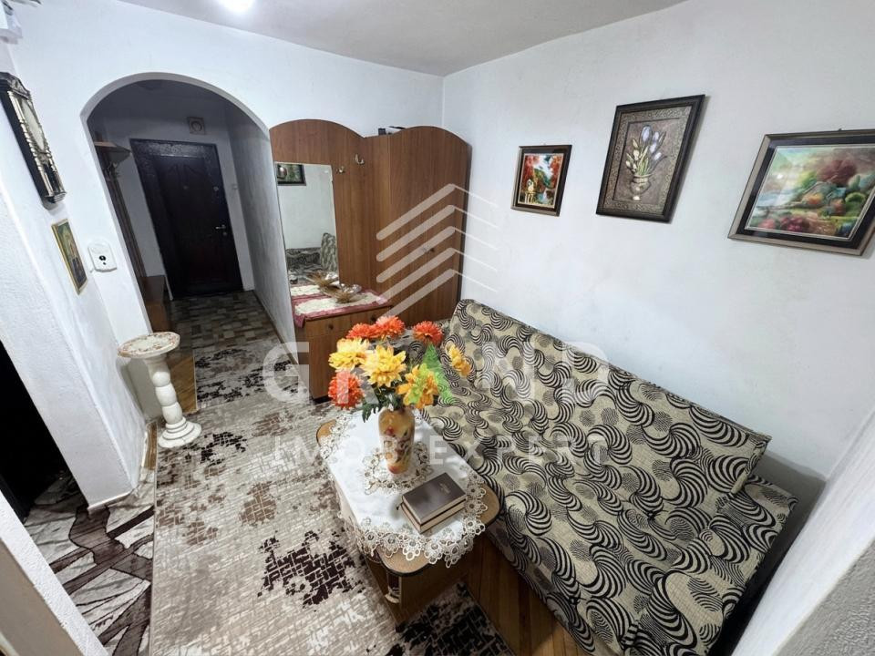3 camere decomandate | 2 Balcoane | Etaj 1 | Mănăștur/Mehedinți