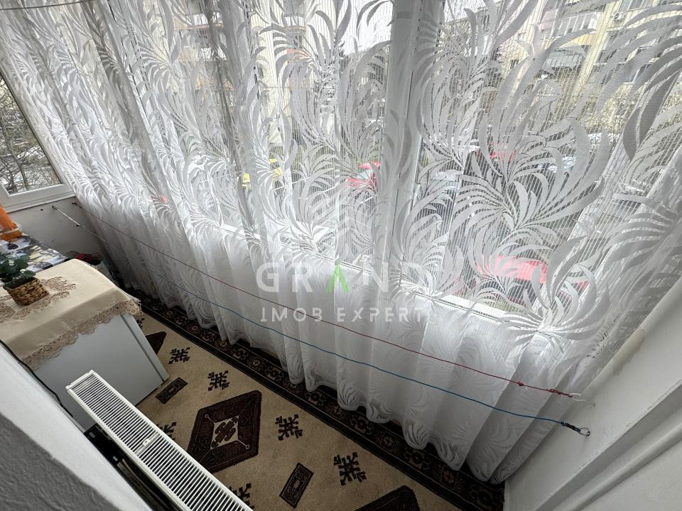 3 camere decomandate | 2 Balcoane | Etaj 1 | Mănăștur/Mehedinți