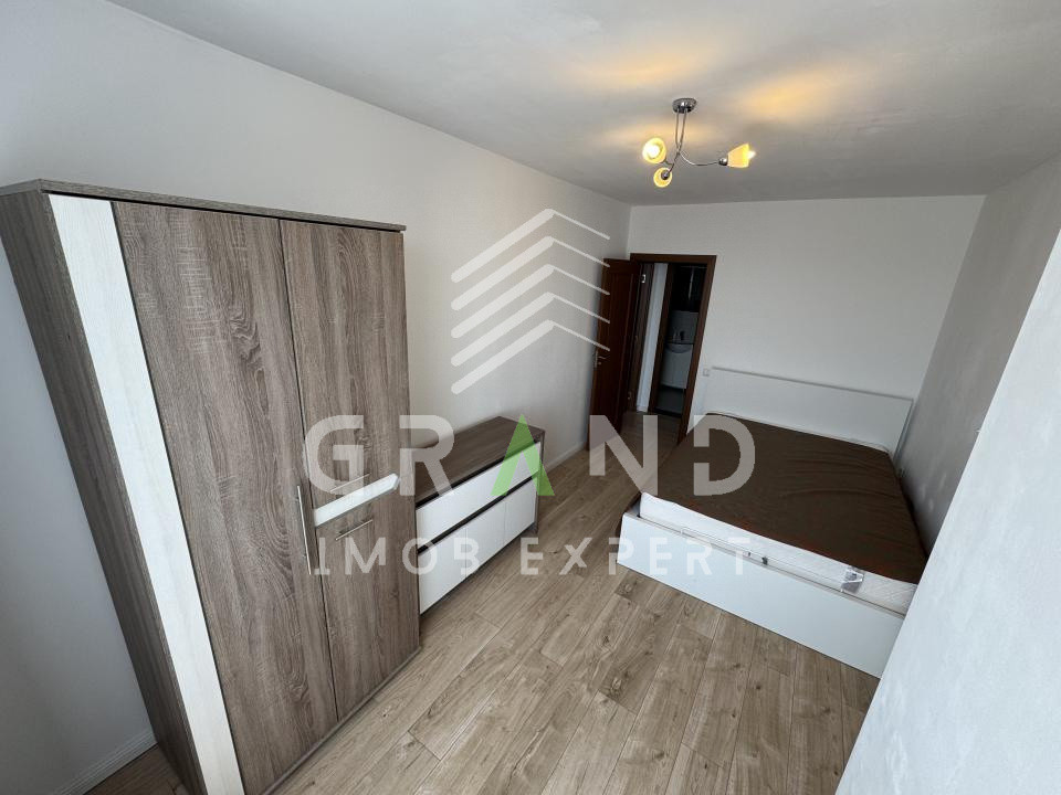 3 camere | 2 băi | 67 mp+balcon | Etaj 8/9 | Parcare | Oașului 86-90