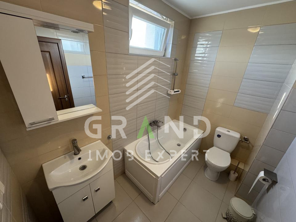 3 camere | 2 băi | 67 mp+balcon | Etaj 8/9 | Parcare | Oașului 86-90