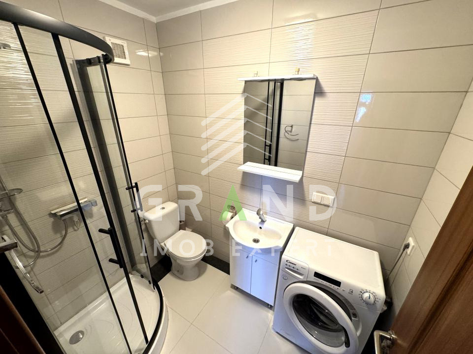 3 camere | 2 băi | 67 mp+balcon | Etaj 8/9 | Parcare | Oașului 86-90