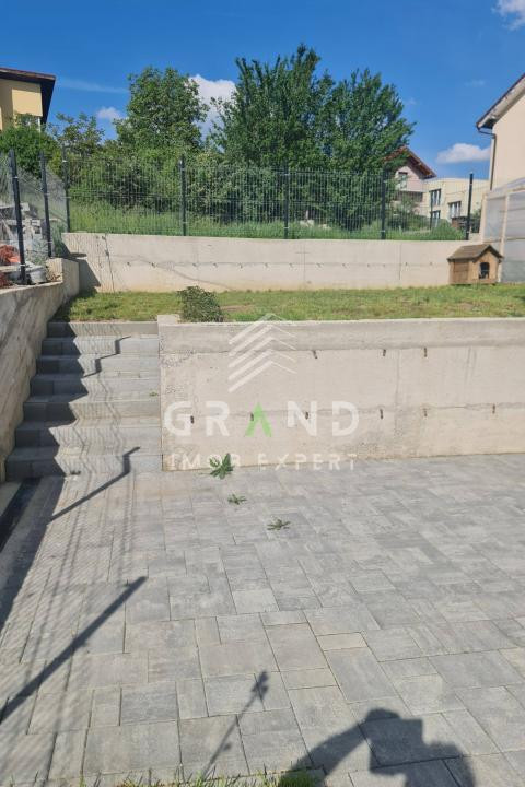 Casă NOUĂ tip duplex, în Dâmbul Rotund-Calea Baciului