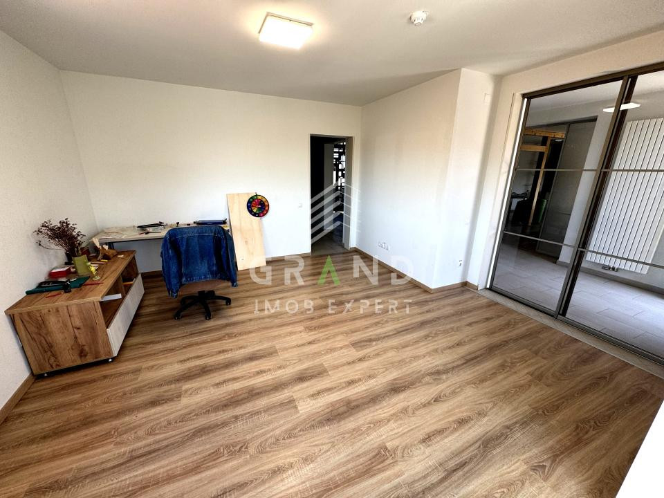 Hală multifuncțională+spații administrative/de locuit 558mp | Iris–Piața 1 Mai
