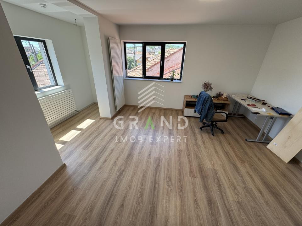 Hală multifuncțională+spații administrative/de locuit 558mp | Iris–Piața 1 Mai