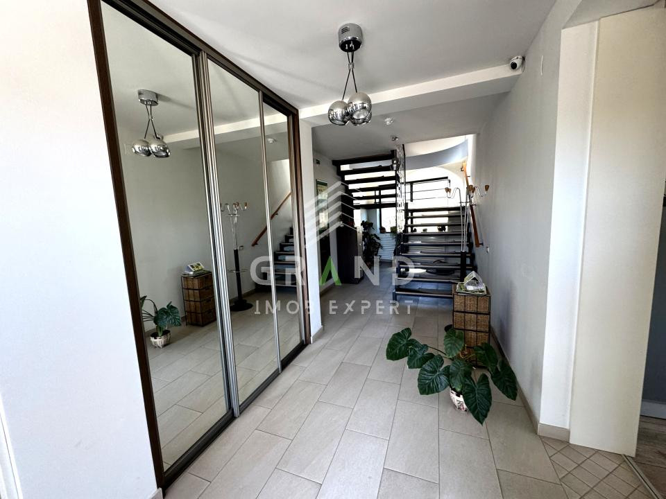 Hală multifuncțională+spații administrative/de locuit 558mp | Iris–Piața 1 Mai