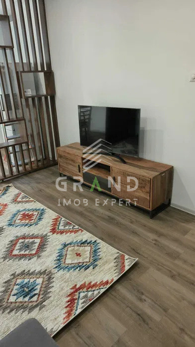 Apartament 2 camere | Str. Horea | Semicentral | Parcare în curte 