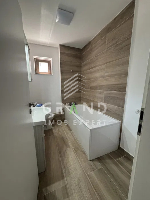 Apartament NOU cu 3 camere | 70 mp+terasa 10 mp | Garaj subteran | Borhanci