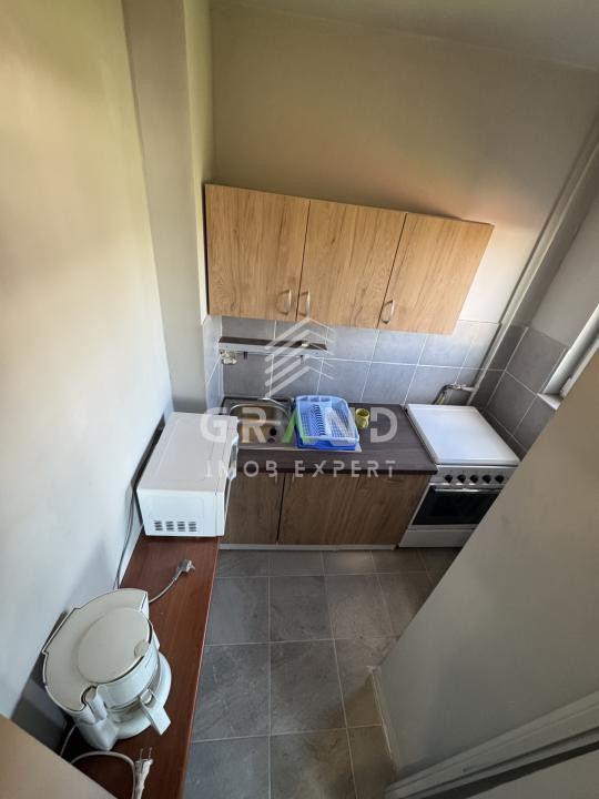 Garsonieră | Balcon închis | Etaj intermediar | Mărăști–zona Răsăritului