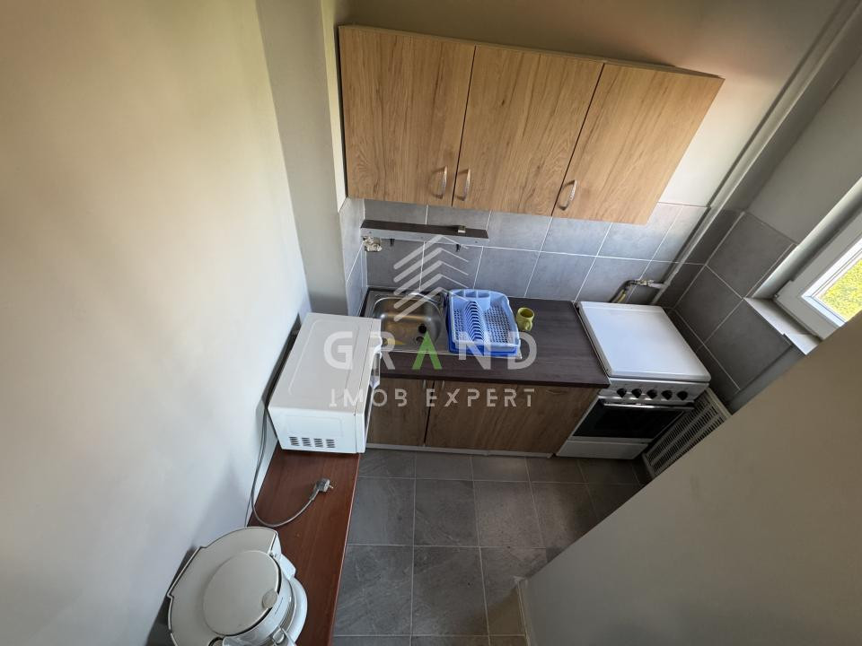 Garsonieră | Balcon închis | Etaj intermediar | Mărăști–zona Răsăritului