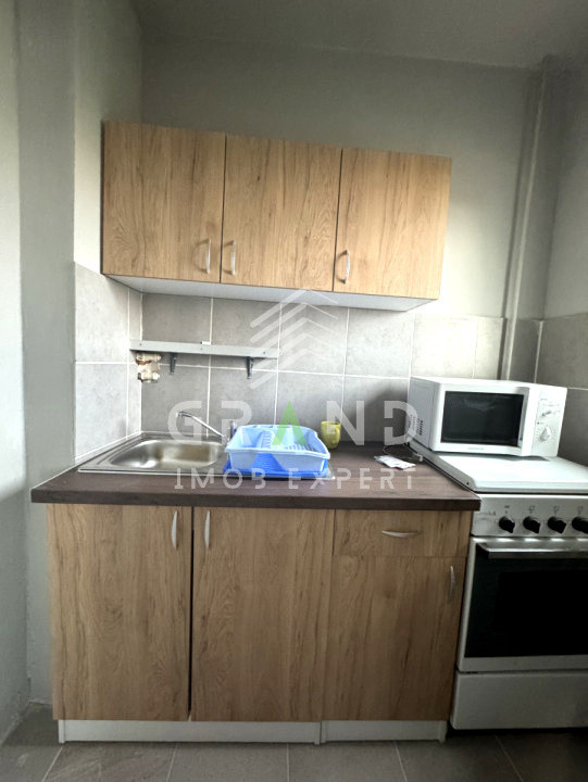 Garsonieră | Balcon închis | Etaj intermediar | Mărăști–zona Răsăritului