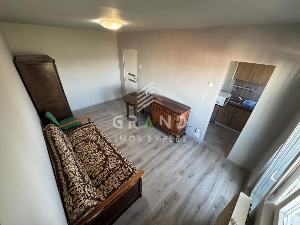 Garsonieră | Balcon închis | Etaj intermediar | Mărăști–zona Răsăritului