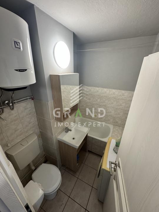 Garsonieră | Balcon închis | Etaj intermediar | Mărăști–zona Răsăritului