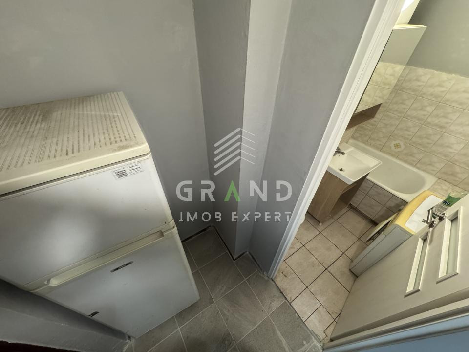 Garsonieră | Balcon închis | Etaj intermediar | Mărăști–zona Răsăritului