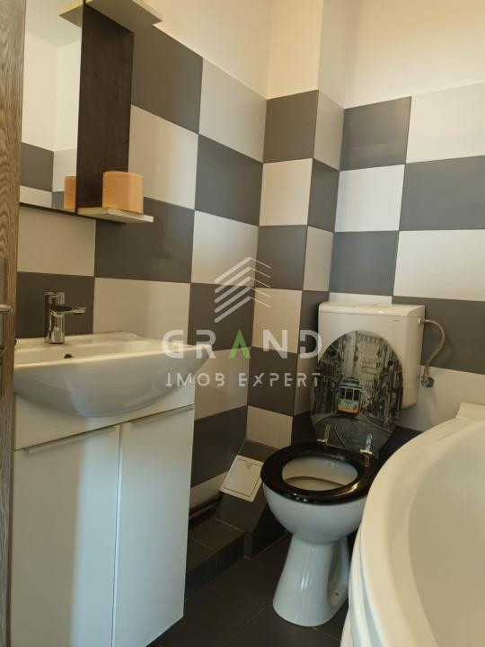 3 camere | 2 niveluri | Casă cu 3 apartamente | Zona Centrală