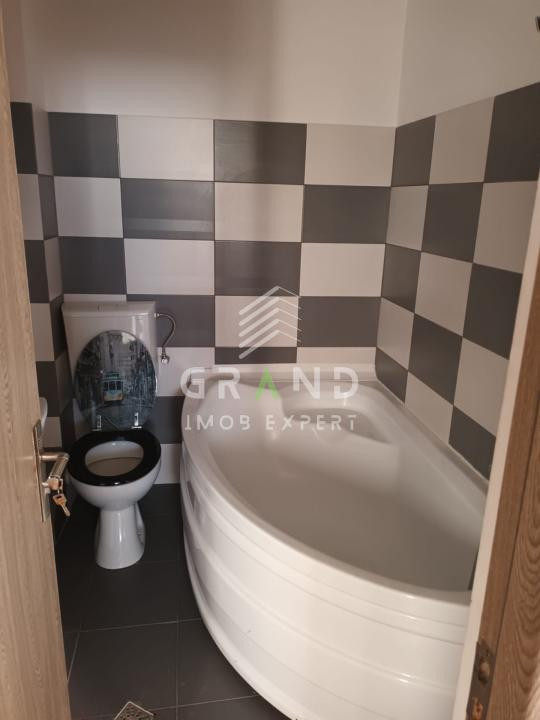 3 camere | 2 niveluri | Casă cu 3 apartamente | Zona Centrală