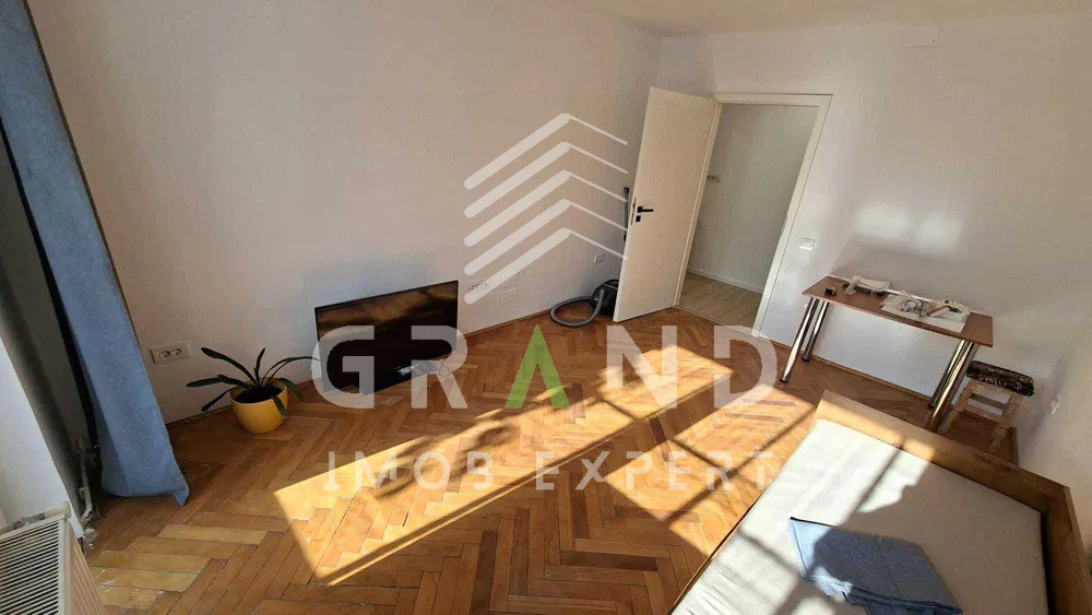 Ap 2 camere | decomandat | Balcon | Zona Gheorgheni-Busteni