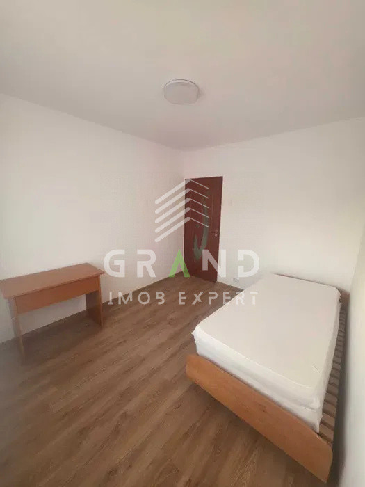 3 camere decomandat | 65 mp | 2 bai | Balcon | Str.Campului–Manastur