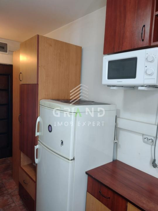 Vanzare : Garsoniera | 11 MP | Etaj 3 | Gheorgheni/Albac