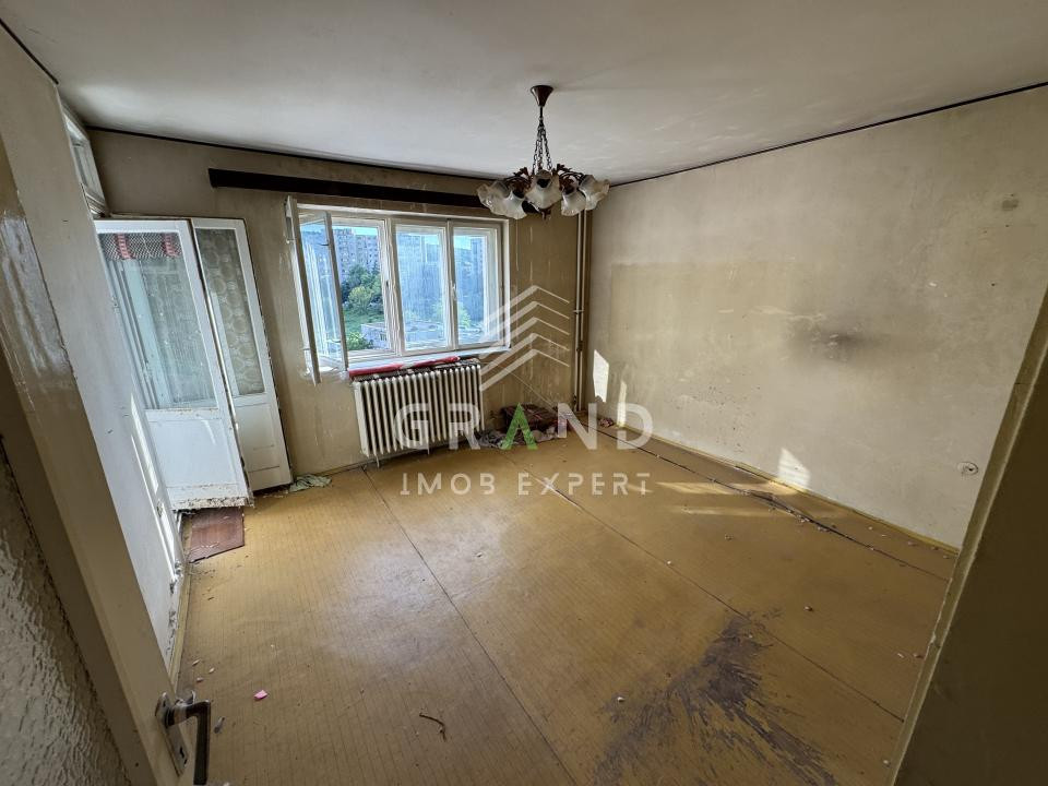 Oportunitate de Renovare! 2 Camere Decomandate | Lângă La Terenuri | Manastur