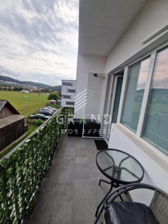 Apartament 3 camere de vanzare, zona Tineretului, Floresti.
