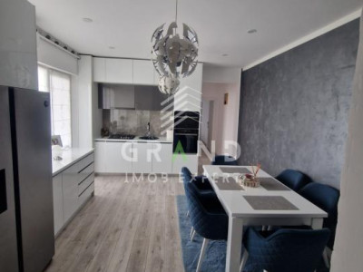 Apartament 3 camere de vanzare, zona Tineretului, Floresti.