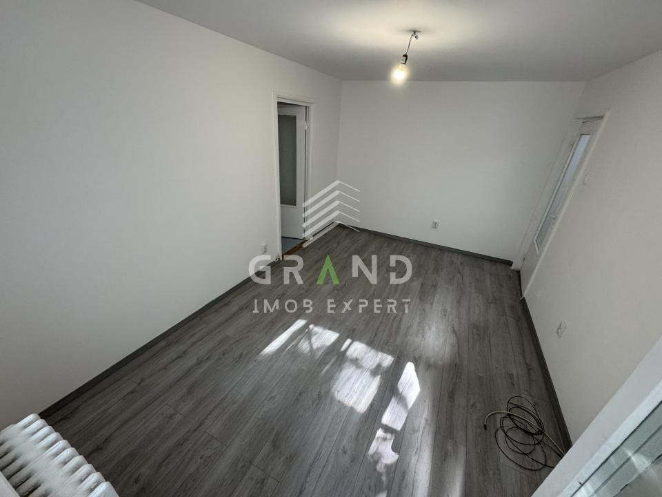2 camere | Balcon | Baie cu geam | Etaj 1/4 | Minerva–Mănăștur | Bloc izolat