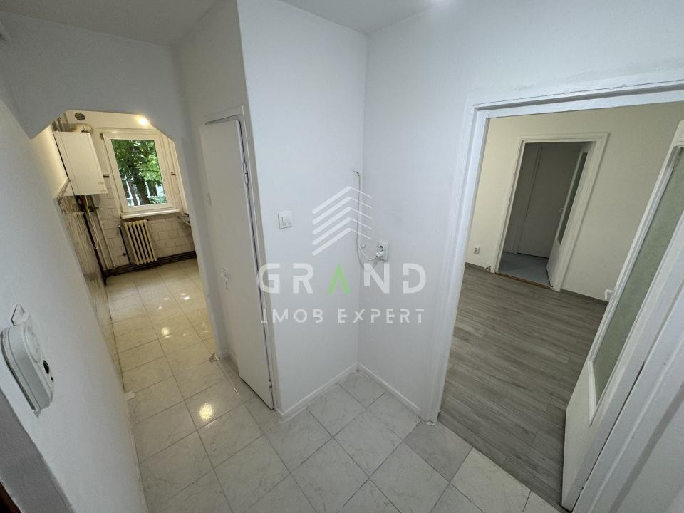 2 camere | Balcon | Baie cu geam | Etaj 1/4 | Minerva–Mănăștur | Bloc izolat
